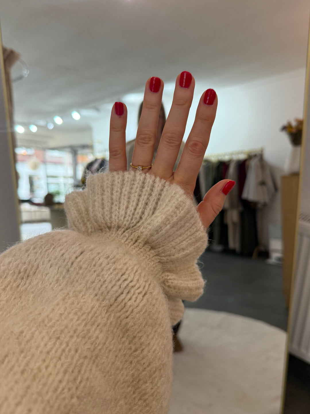 Cardigan mit Rüschen "Leonita"