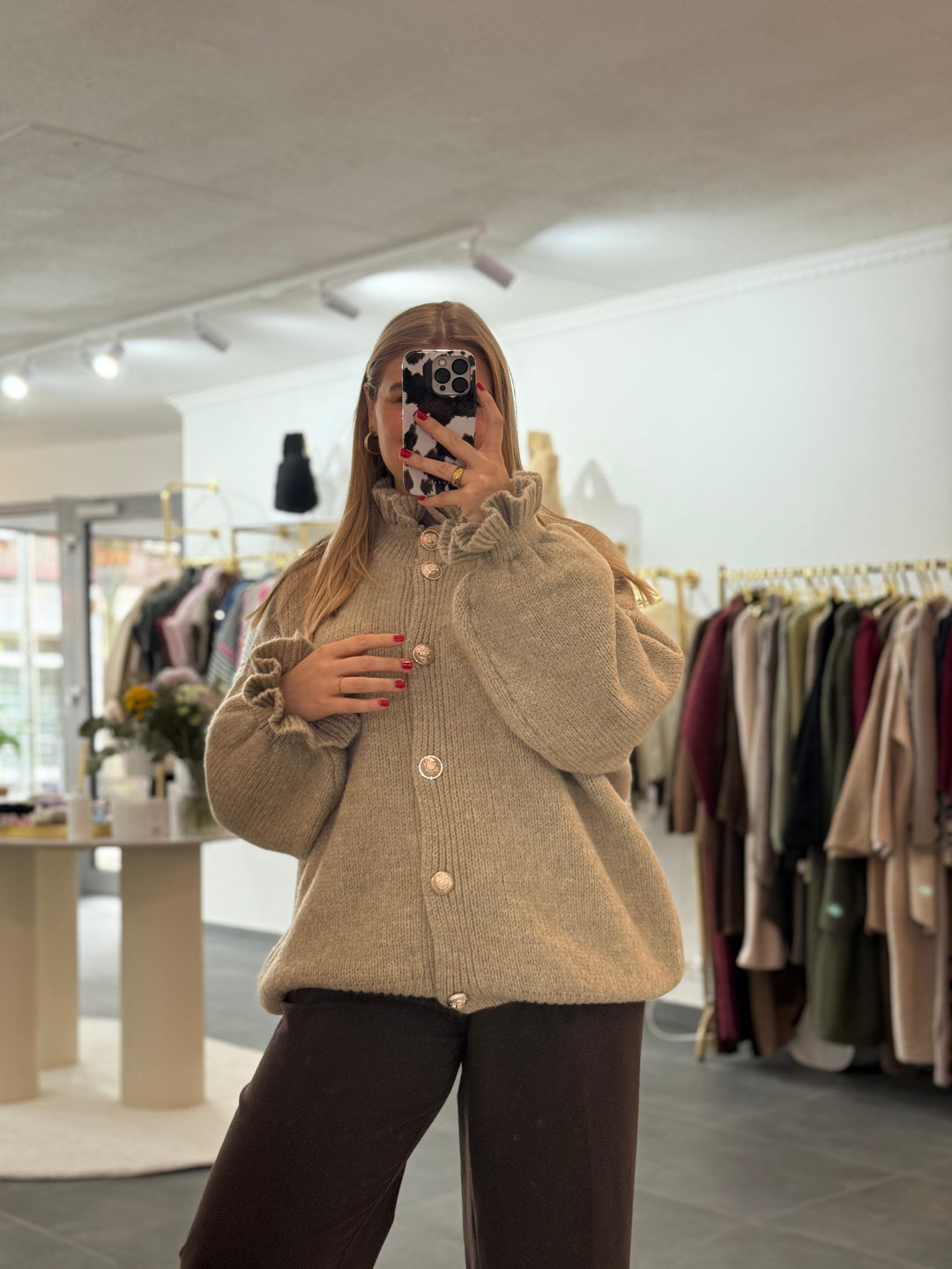 Cardigan mit Rüschen "Leonita"