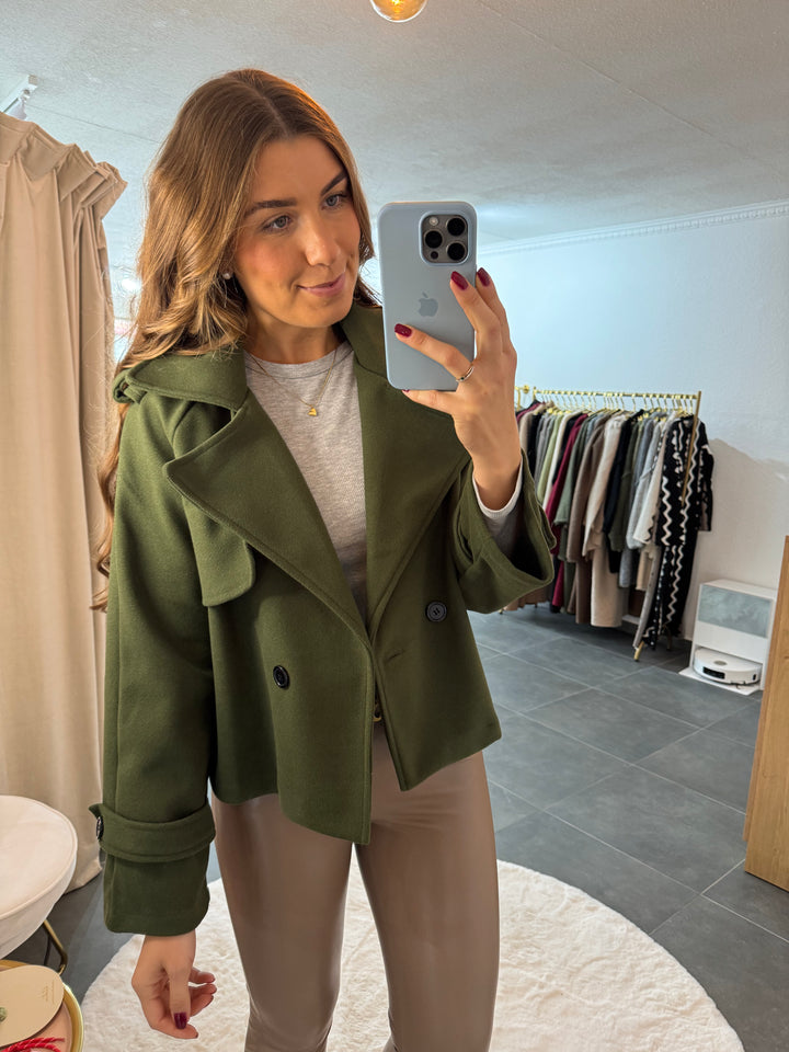 Kurzer, eleganter Trenchcoat "Lilli"